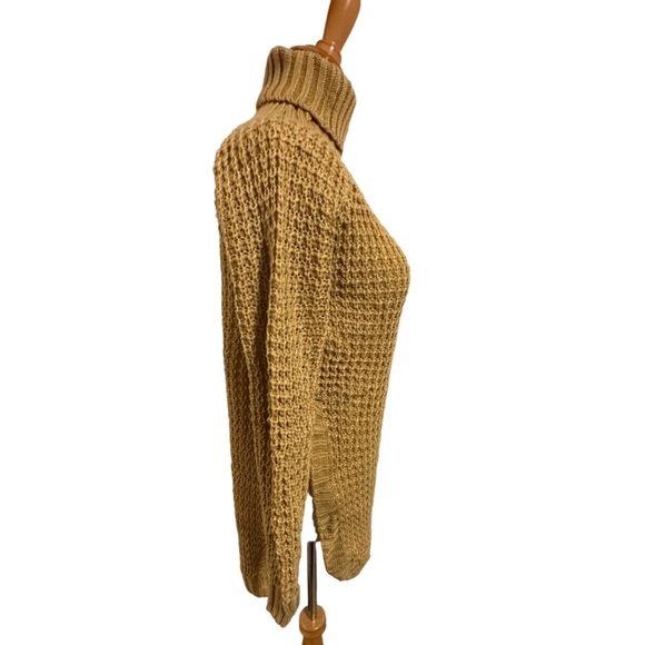 Chunky Knit Turtleneck in Dijon - Picture 6 of 7